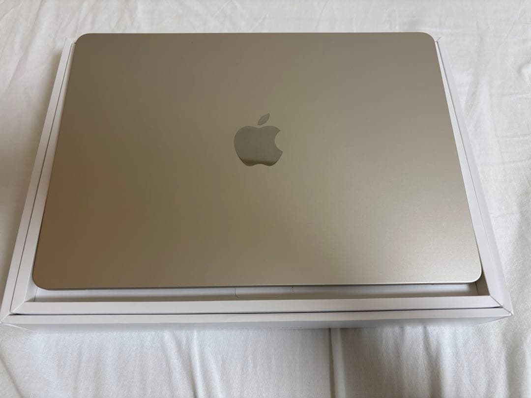 たろん⭐︎MacBook Air 13インチ M2チップ搭載 ⭐︎保証期間あり