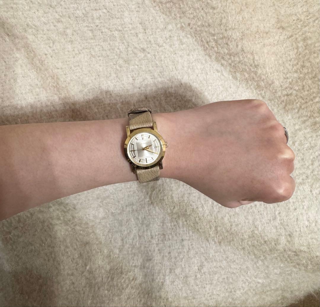 BURBERRY チェック柄レザー時計