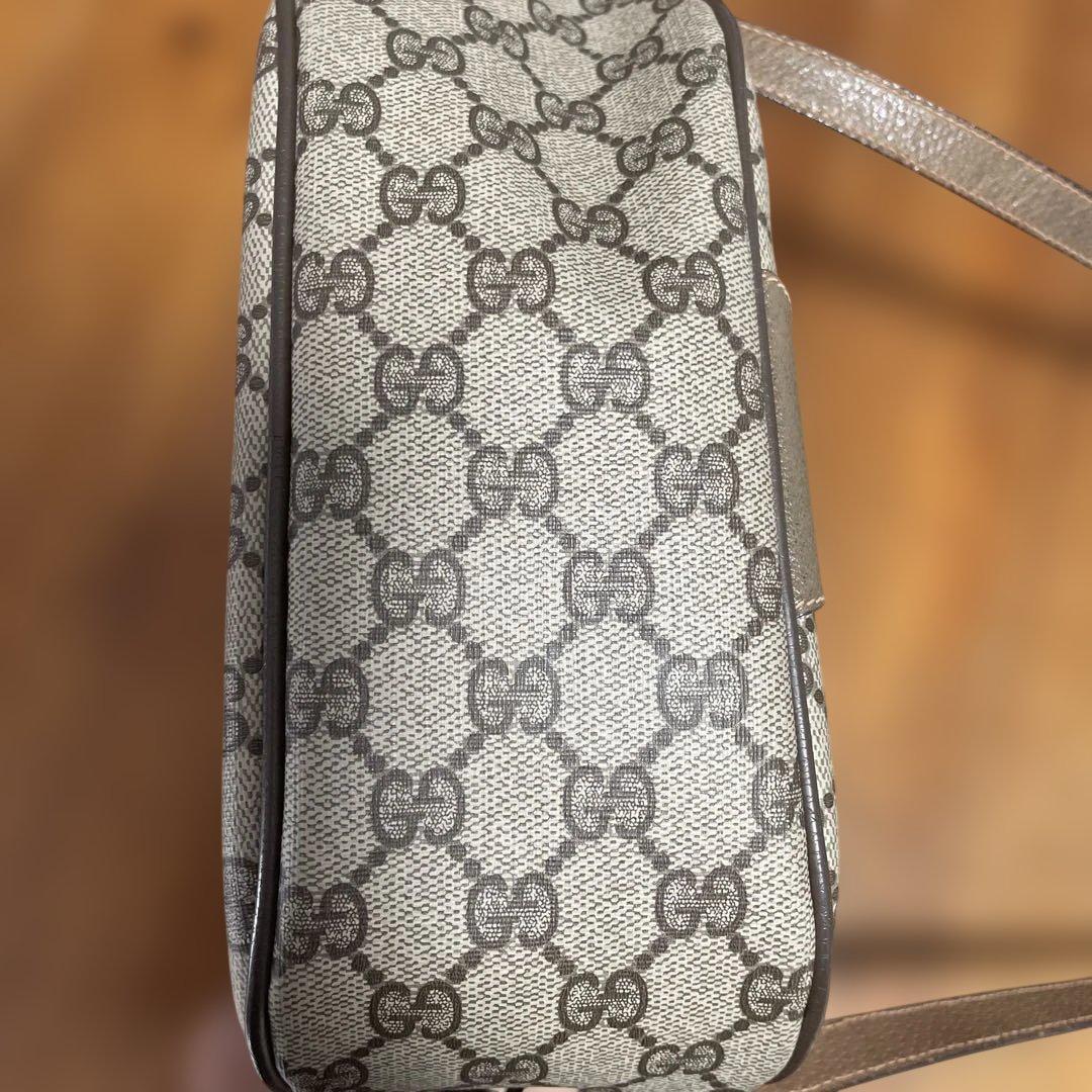 Gucci GGパターン ショルダーバッグ　(89.02.032)