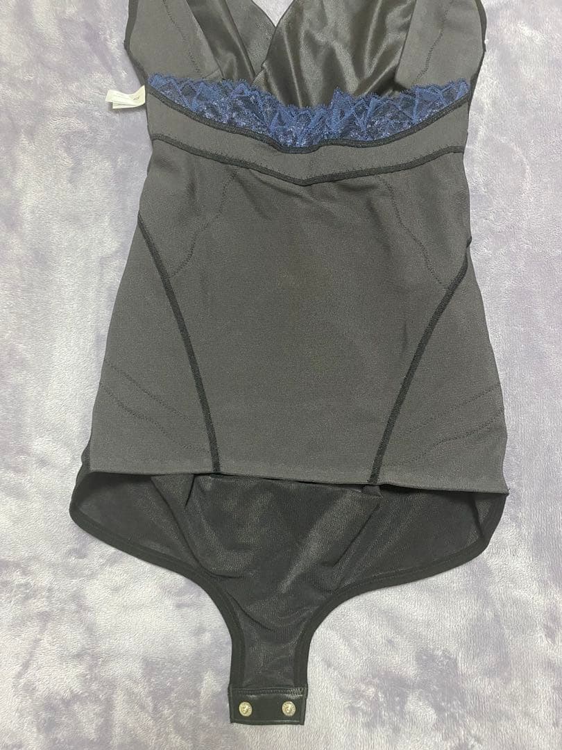 【新品】マルコ カーヴィシャス ボディシェイプスーツ 80P