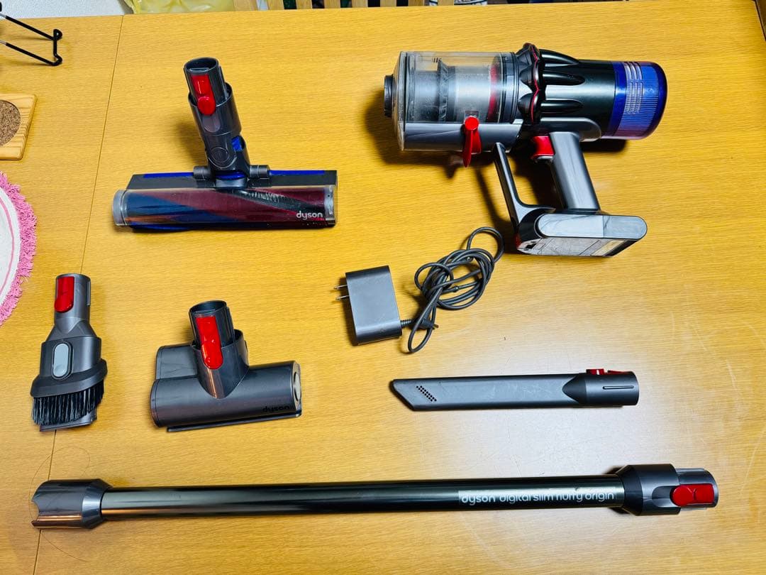 中古・現状品 Dyson ダイソン SV18 掃除機 パーツ付き [16]