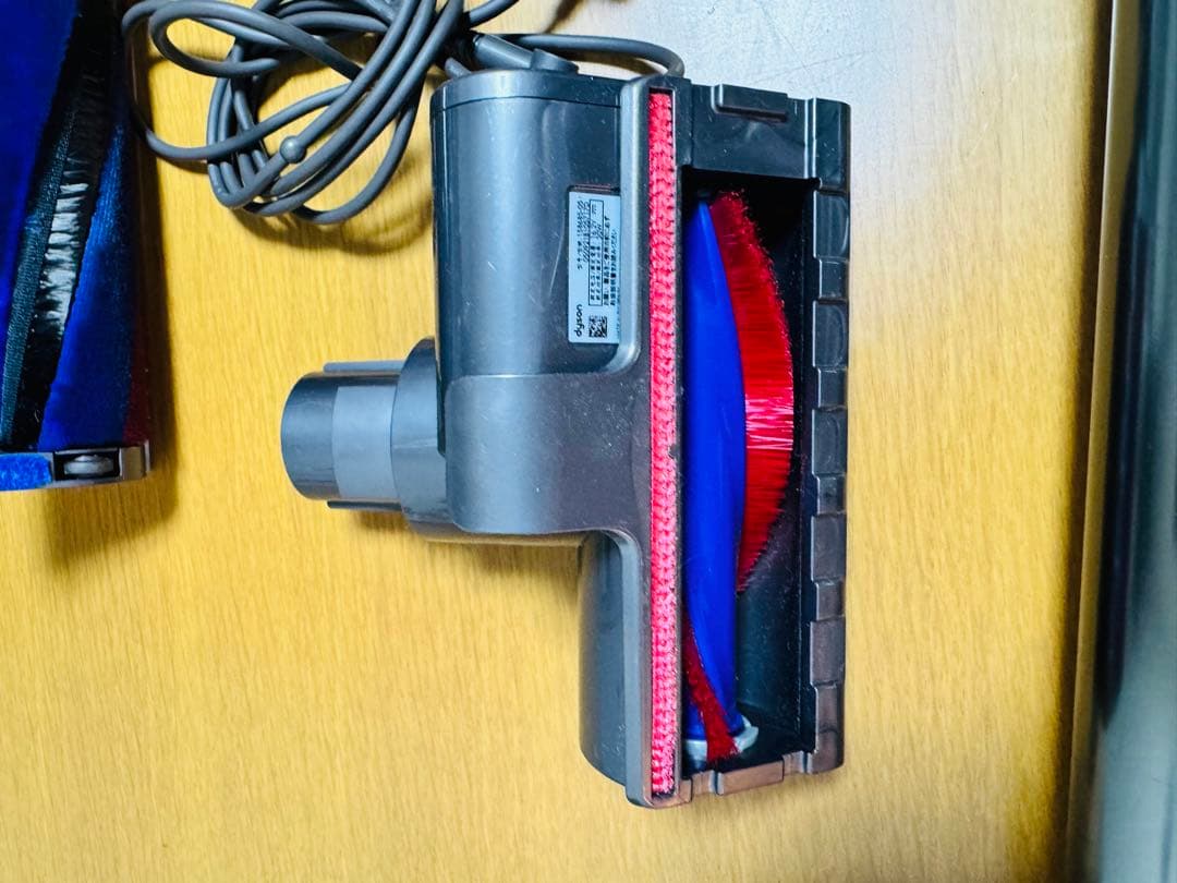 中古・現状品 Dyson ダイソン SV18 掃除機 パーツ付き [16]