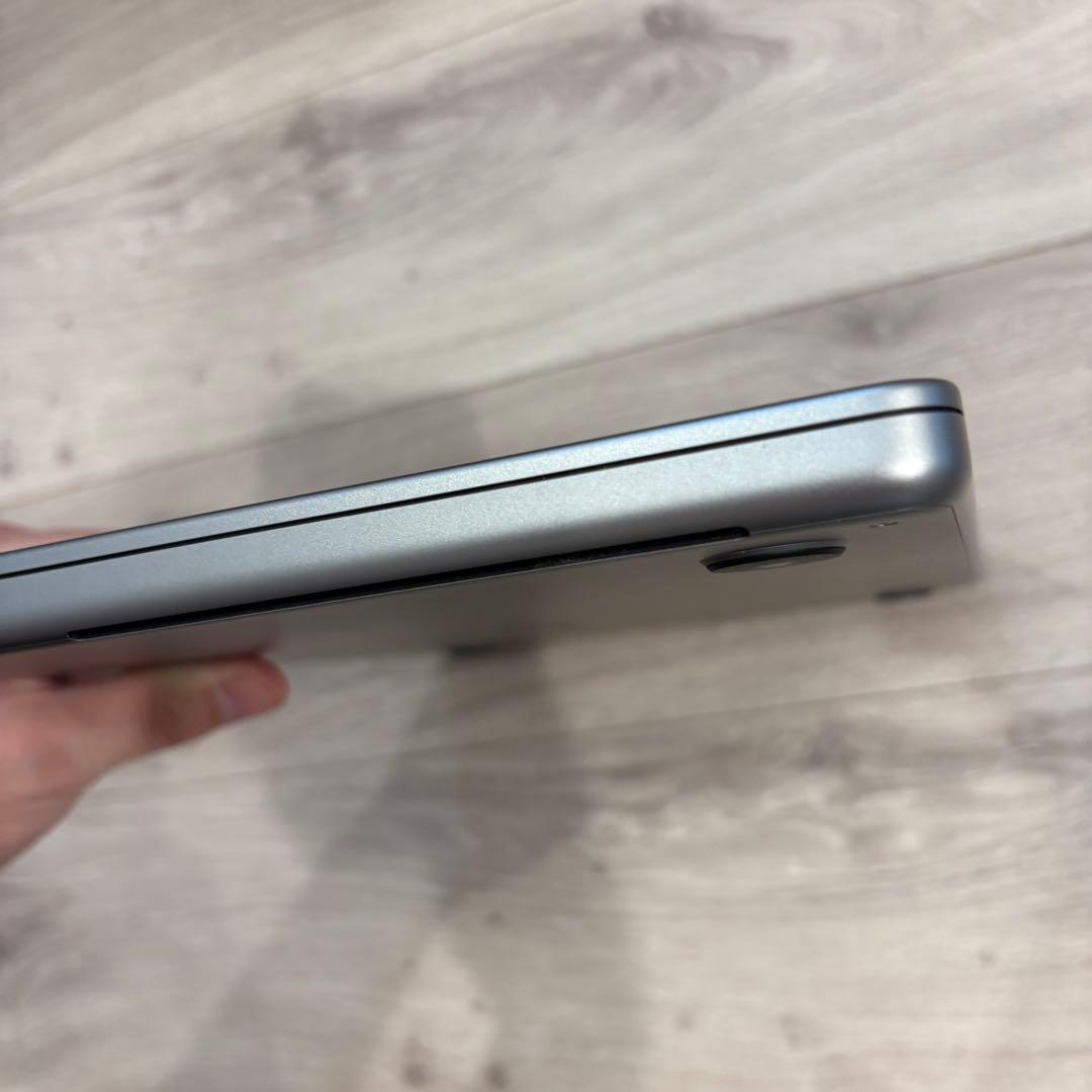 Apple MacBook Pro シルバー 本体