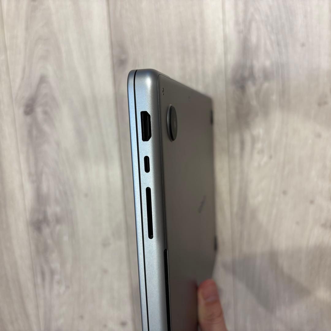 Apple MacBook Pro シルバー 本体