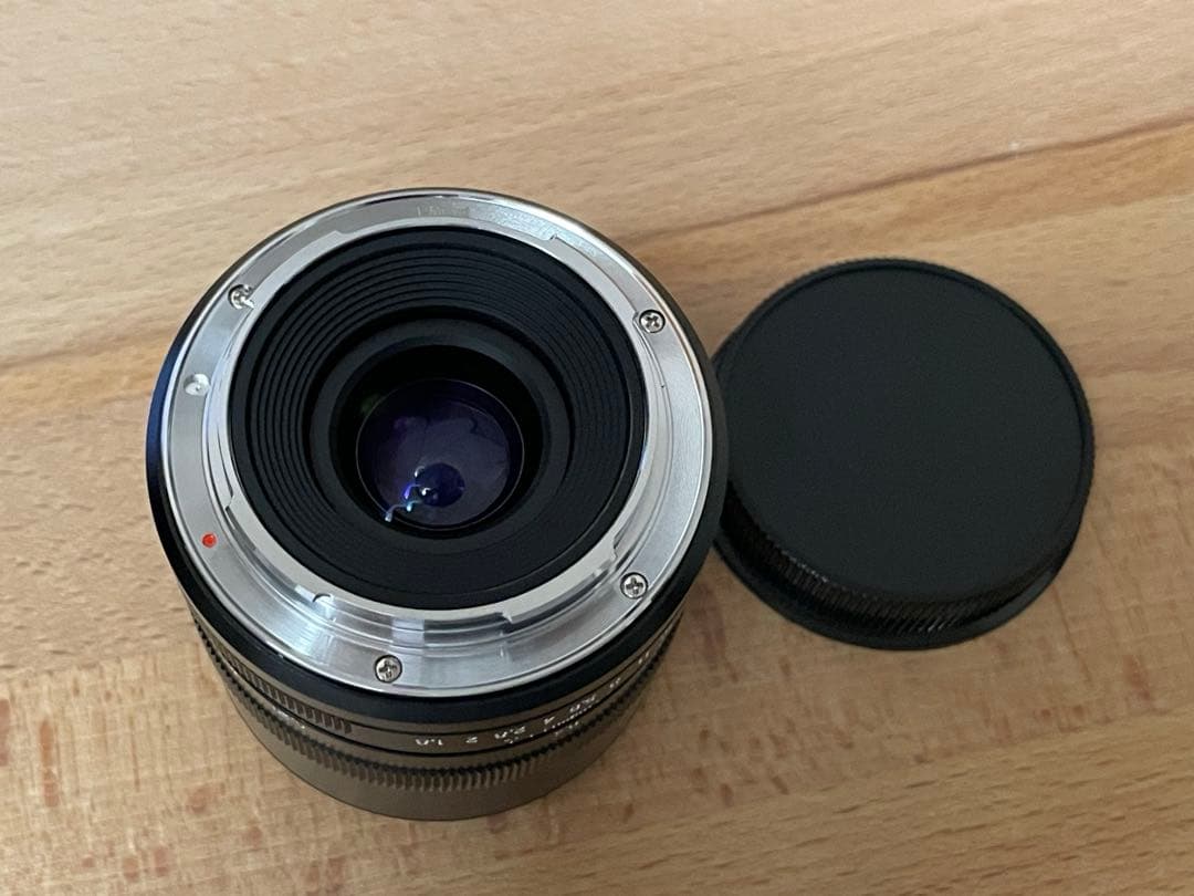 astrhori rockstar 35mm f1.8 Lマウント