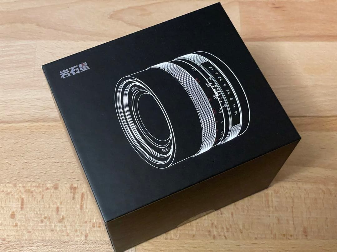 astrhori rockstar 35mm f1.8 Lマウント