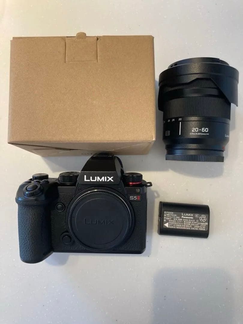 美品LUMIX S5II 20-60レンズセット（DC-S5M2K）