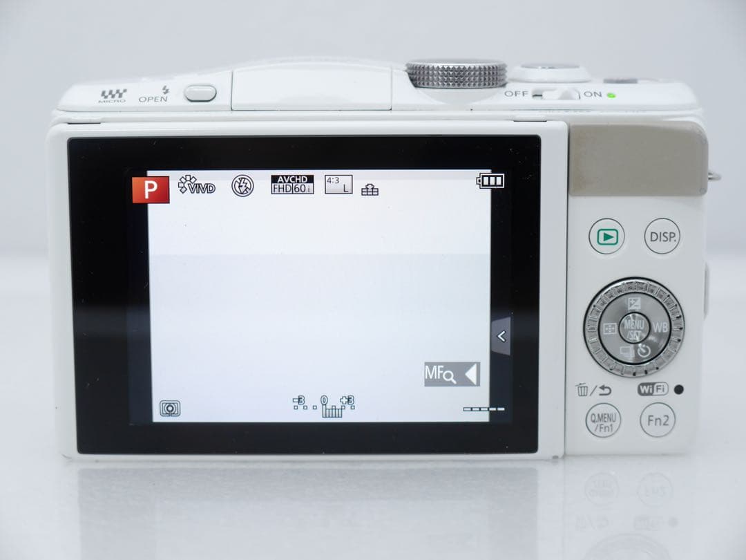 Panasonic LUMIX DMC-GF6 レンズキット ホワイト