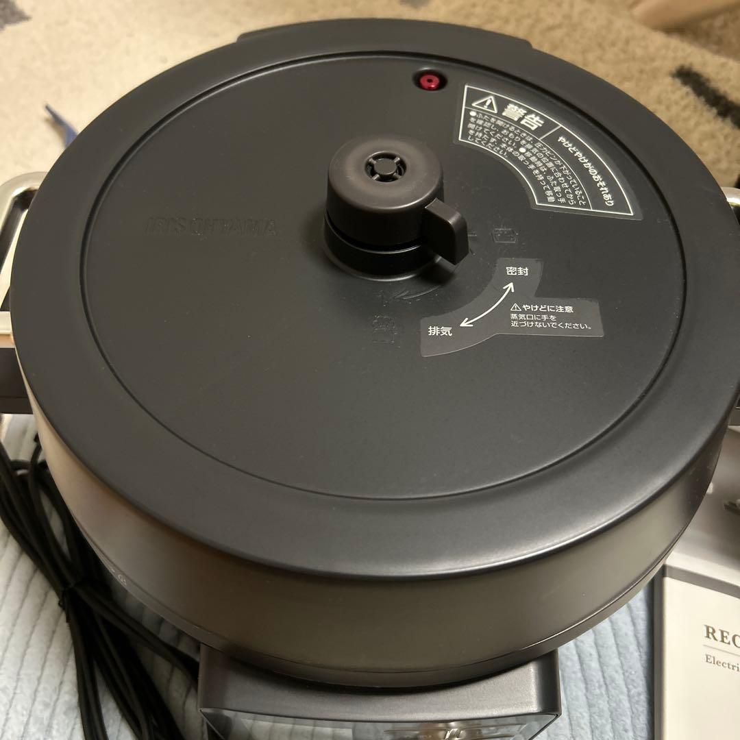 未使用品　アイリスオーヤマ 電気圧力鍋