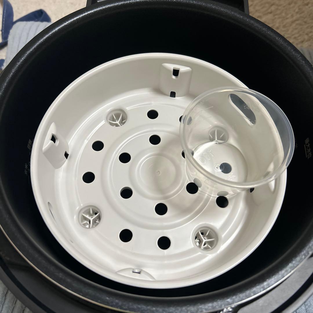 未使用品　アイリスオーヤマ 電気圧力鍋