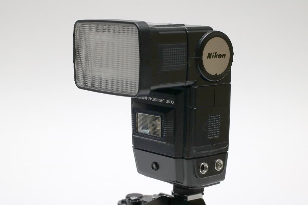 ニコン スピードライト　SB-16　（ニコンF3以外用）