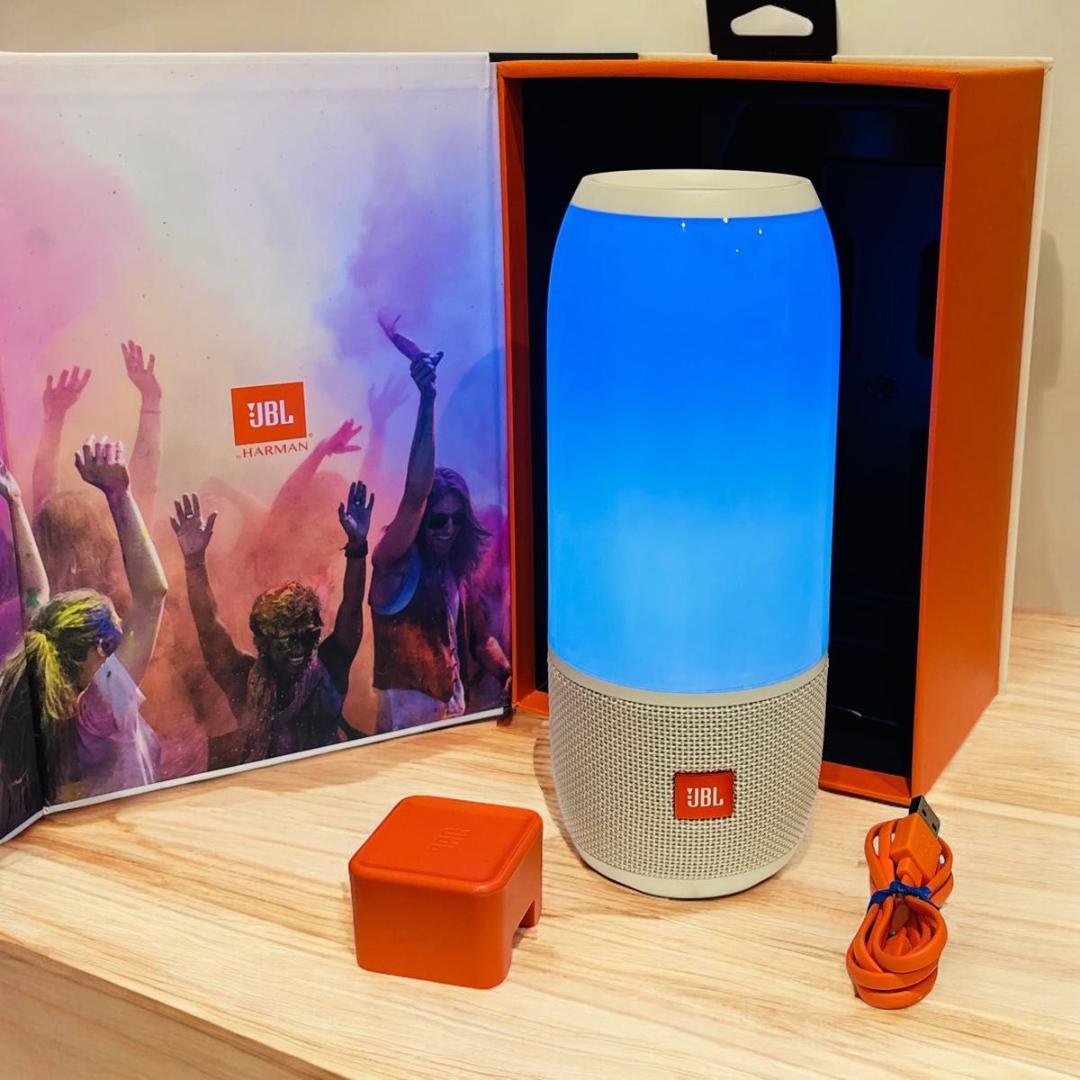 【美品】JBL PULSE3 ワイヤレススピーカー　人気カラーホワイト
