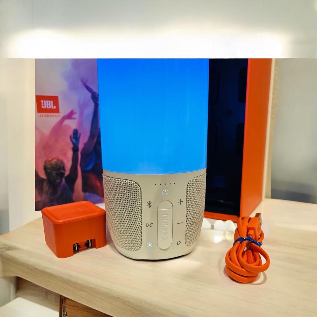 【美品】JBL PULSE3 ワイヤレススピーカー　人気カラーホワイト