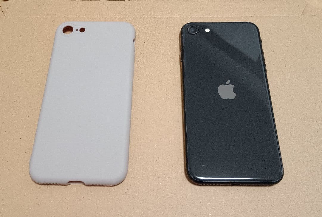 新品バッテリー iPhone SE 第2世代 128GB ブラック おまけ付き！