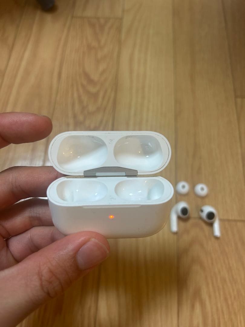 AirPods Pro 第1世代：MWP22J/A