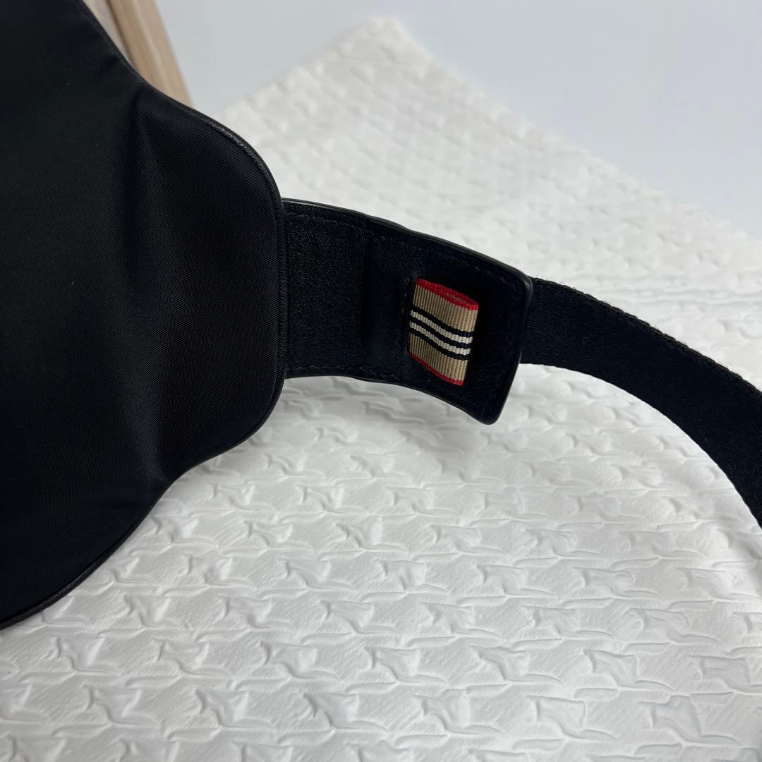 ✨極美品✨BURBERRY バーバリー　ロゴプリント　ボディバッグ　ナイロン
