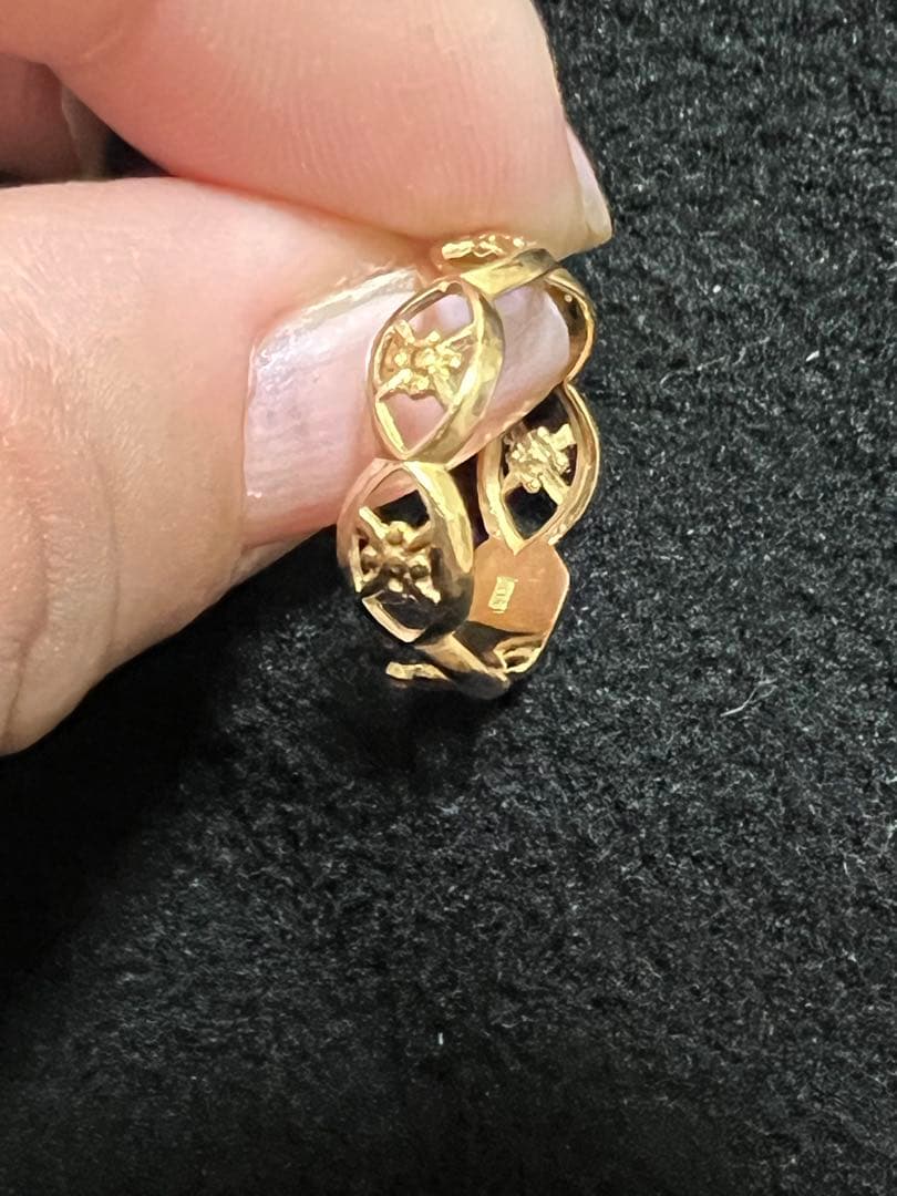 K18ゴールド 花模様 透かしリング2.1グラム