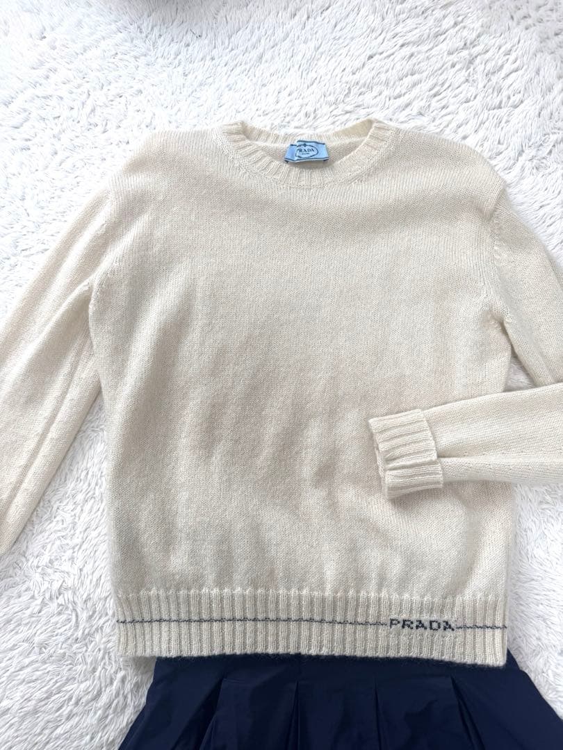 PRADA セーター & エストネーションスカートセットで販売