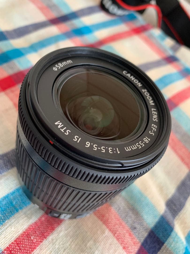 Canon EOS Kiss X8i レンズキット