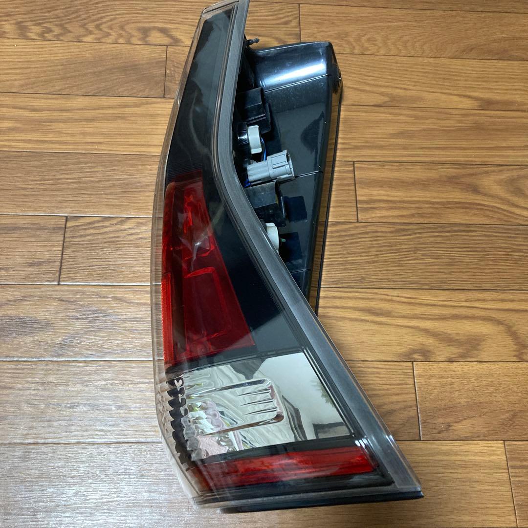 LED テールライト 右　レッド/クリア