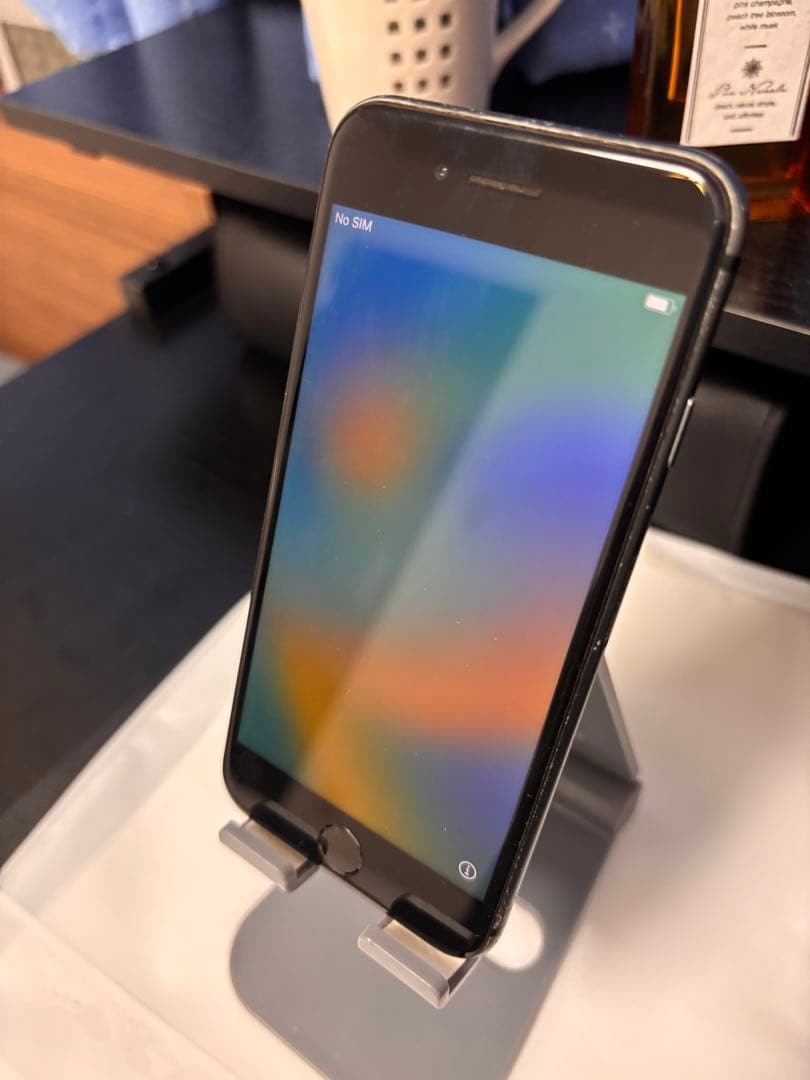 【エモい写真に】iPhone8 /64GB /SIMフリー /初期化・探すオフ済