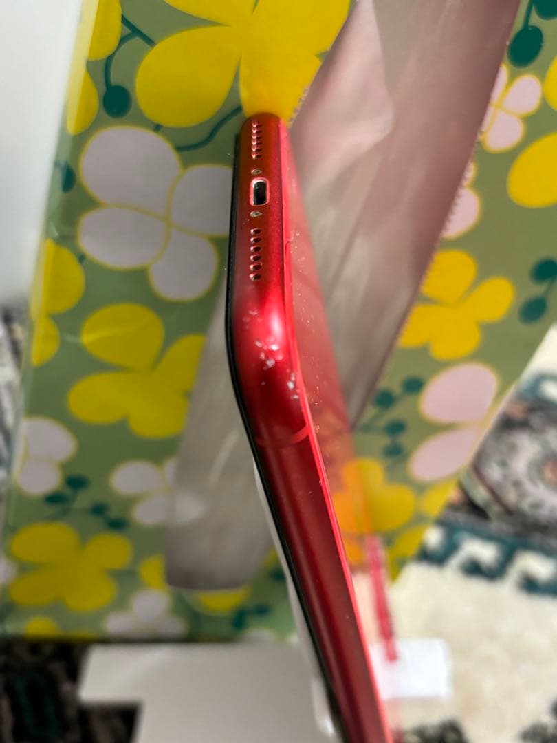 iPhone 11 Red 本体