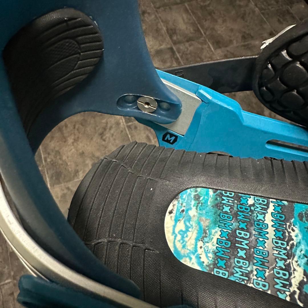 青/黒 スノーボードビンディング　ベントメタル