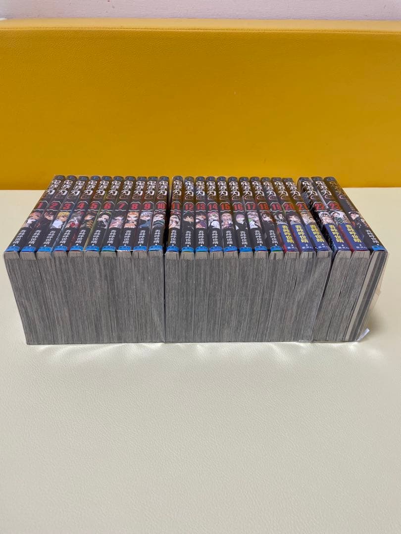 鬼滅の刃23冊セット＋公式ファンブック付き＋呪術廻戦30＋0巻全巻セット
