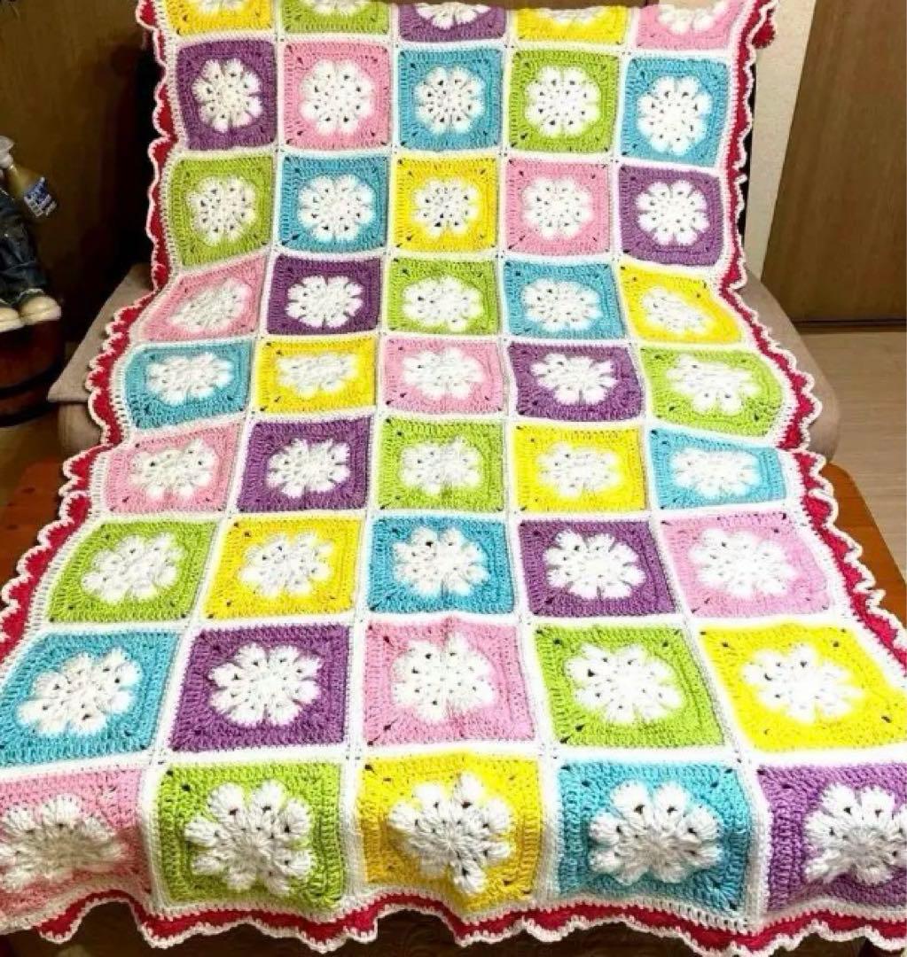 チュ子の編み物❣️マルチカバー・ベッド・こたつ・ソファー・出しっぱなしゴロ寝毛布