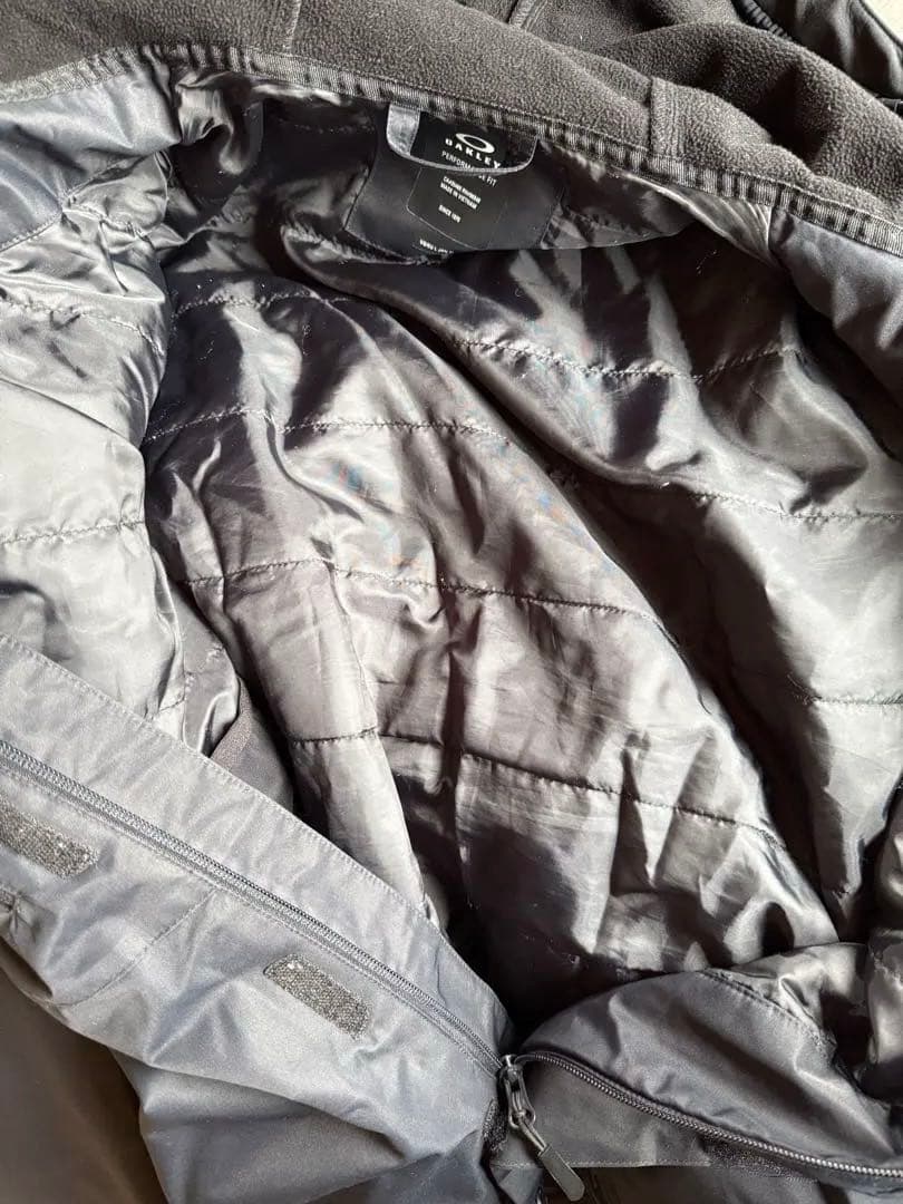 オークリー　スノーボードウェア　防水　黒　XL