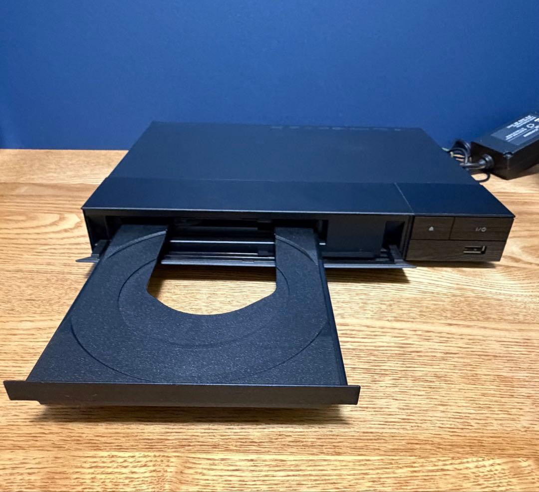 【美品】SONY Blu-rayプレーヤー 4K（HDMIケーブル・純正電池付）