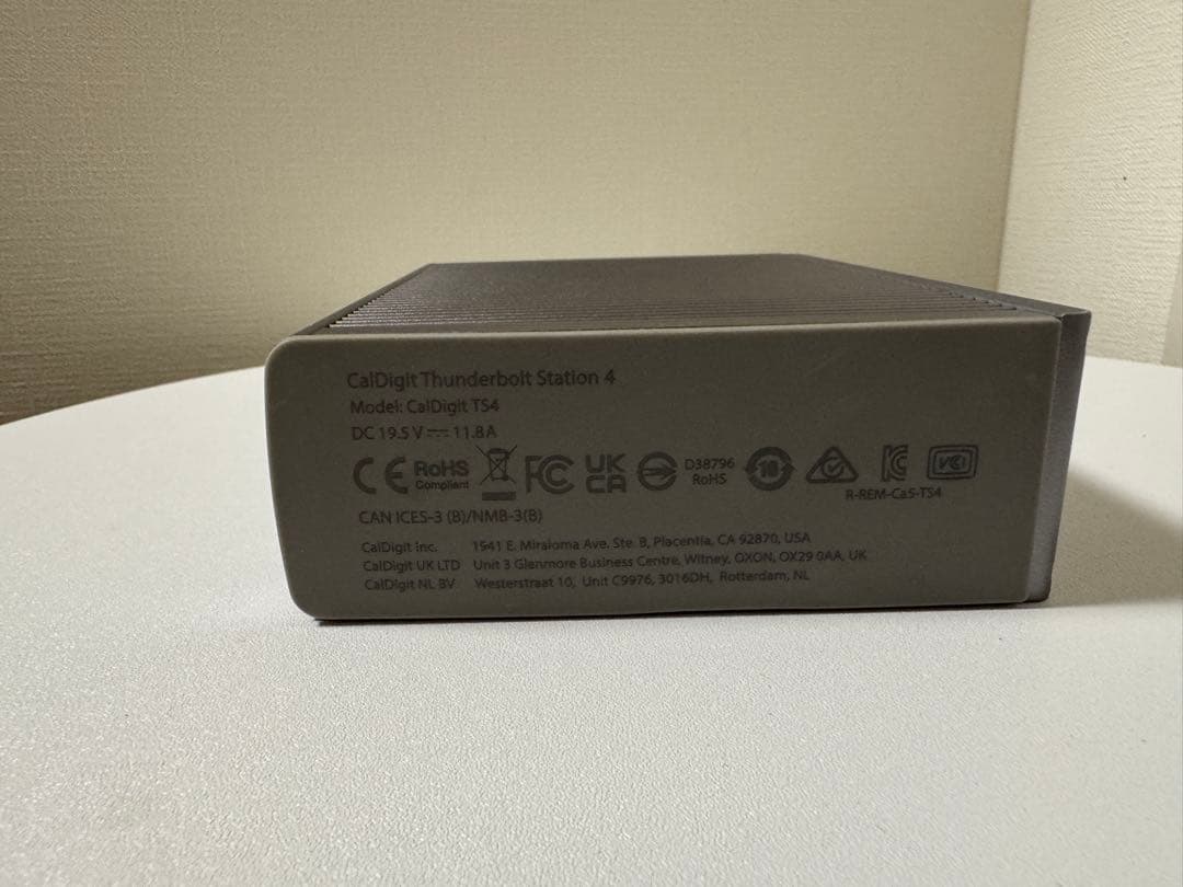 その他 CalDigit TS4