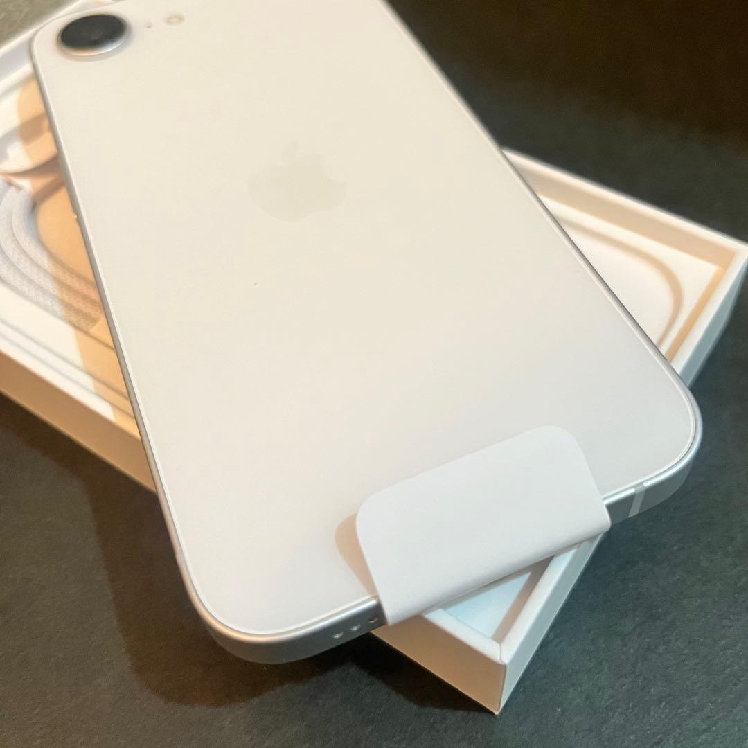 iPhone16e 本体 新品未使用 ホワイト 128GB