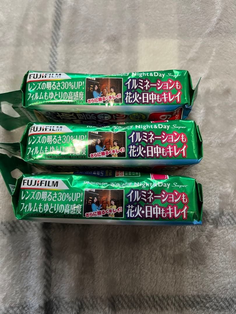 レンズ付フィルム