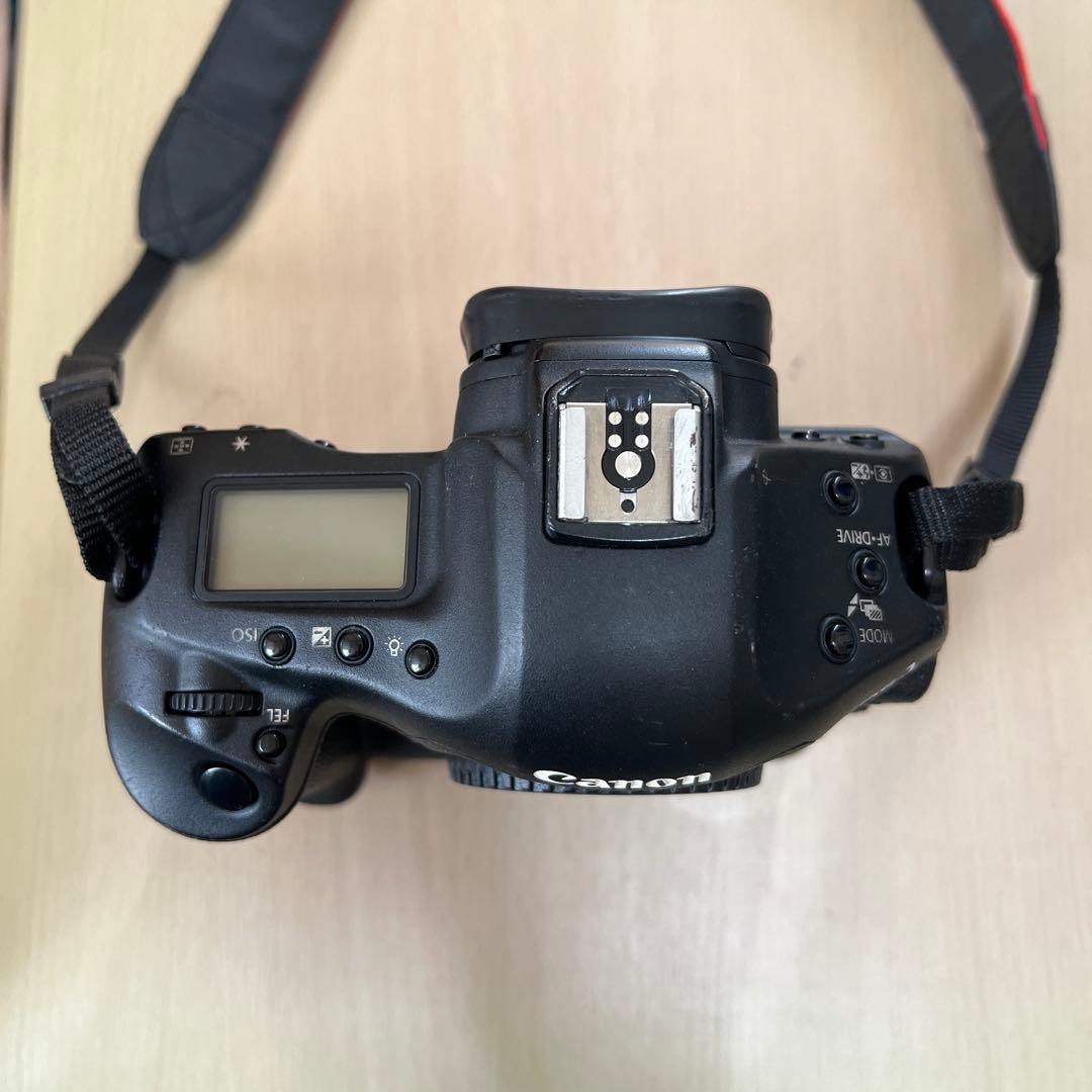 Canon EOS-1D Mark IV ボディ 中古 バッテリー付き