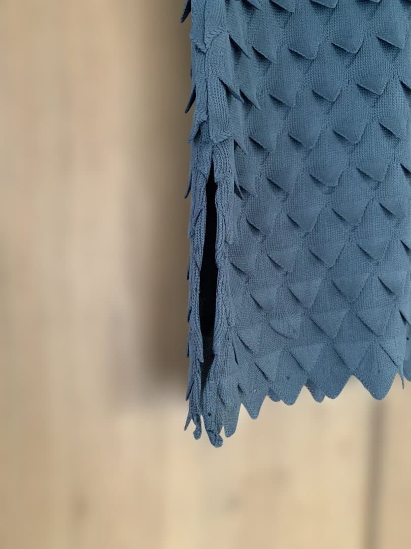 ISSEYMIYAKE イッセイミヤケ ブルー ニット ノースリーブ L サイズ