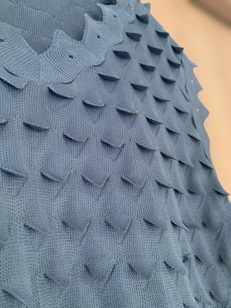 ISSEYMIYAKE イッセイミヤケ ブルー ニット ノースリーブ L サイズ