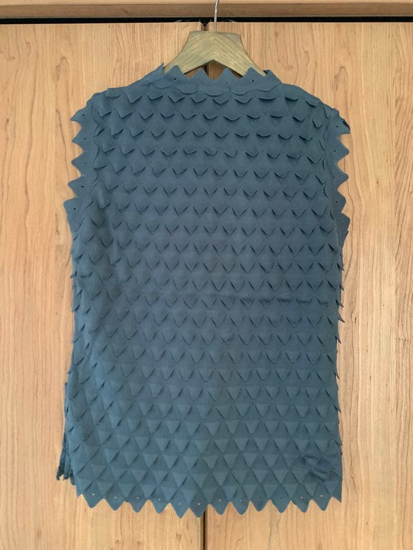ISSEYMIYAKE イッセイミヤケ ブルー ニット ノースリーブ L サイズ