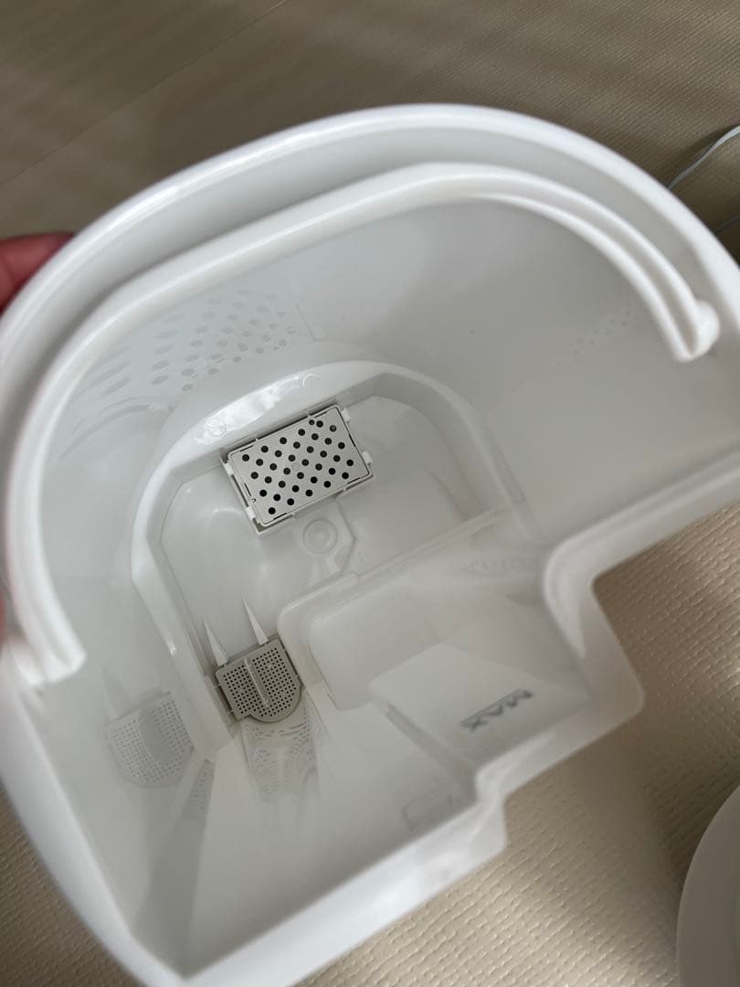 2024年製アイリスオーヤマ　上給水ハイブリッド加湿器　AHM-HU55A-W