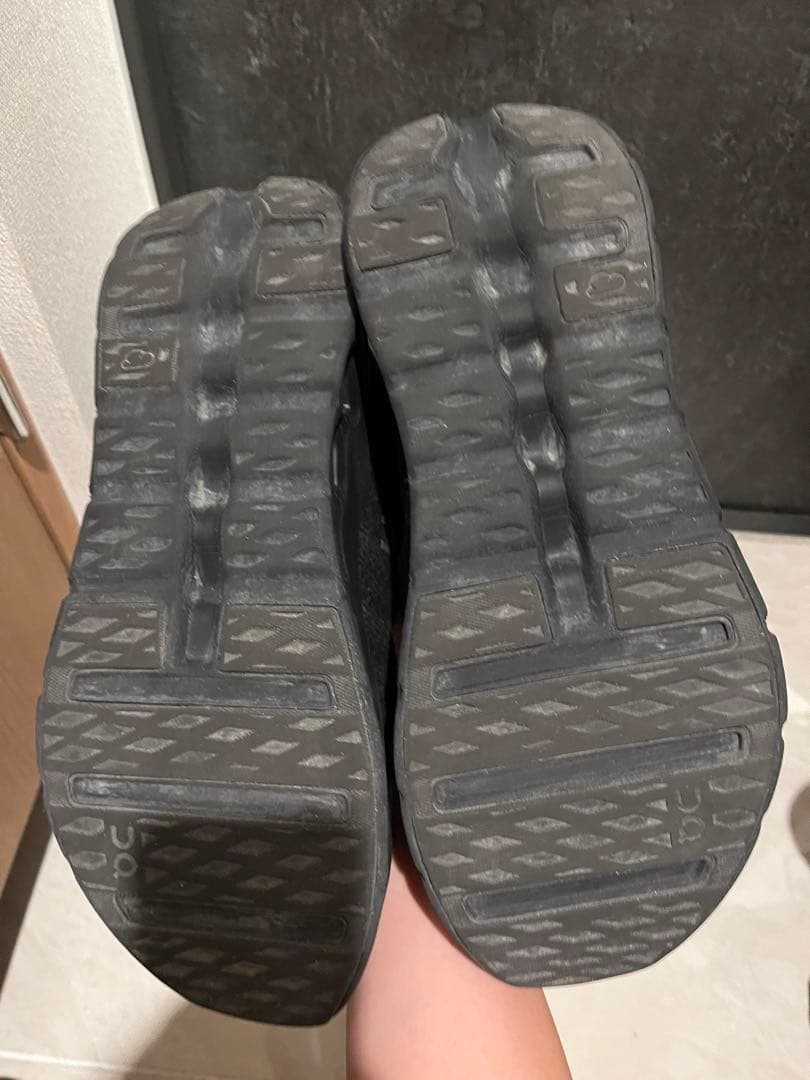 On Cloudtilt オン クラウドティルト BLACK 28