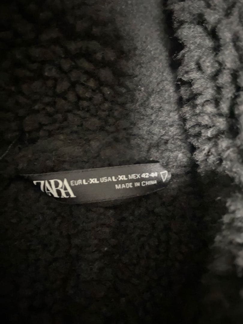 ZARA　フェスイクムートン ボア フーデット ボンバージャケット 黒 L〜XL