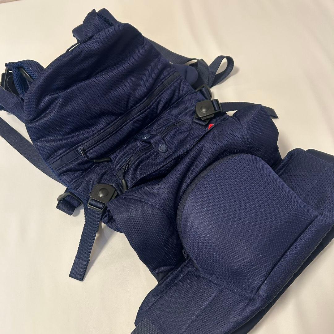 【モカパンダ】アンジェレッテ ベビーキャリアオン ネイビー 抱っこ紐
