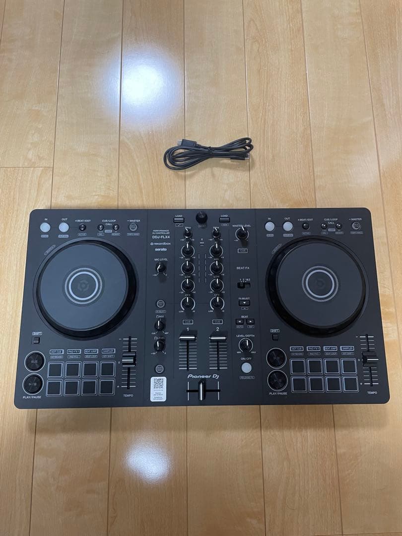 DDJ-FLX4 ブラック　ほぼ未使用