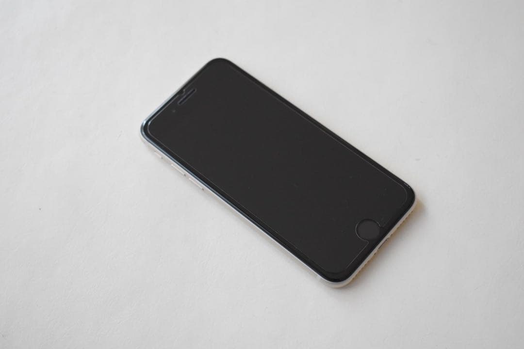 当日発送 新品 iPhone SE 3 スターライト 64gb SIMフリー