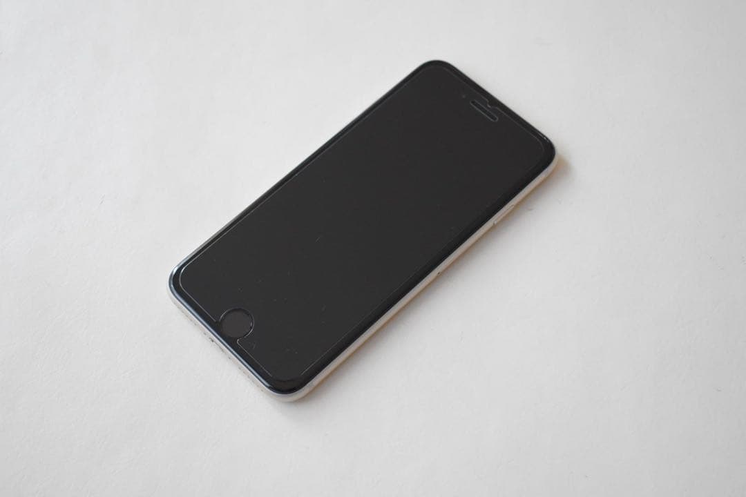 当日発送 新品 iPhone SE 3 スターライト 64gb SIMフリー