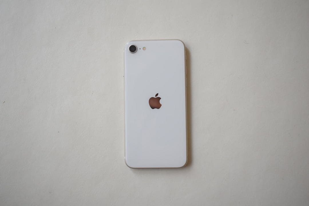 当日発送 新品 iPhone SE 3 スターライト 64gb SIMフリー