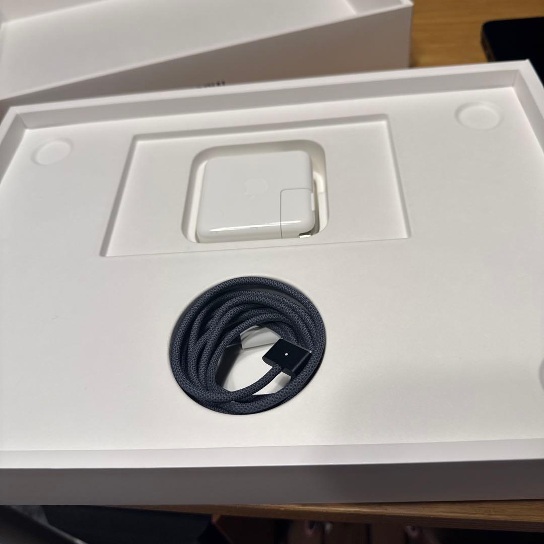 Apple MacBook Air M2 本体