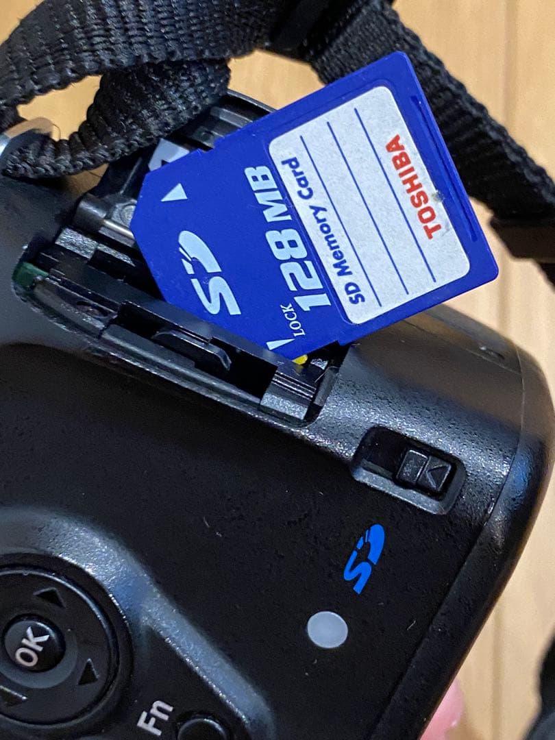 ペンタックス一眼レフist DS 35-80 100-300レンズ2本動作品