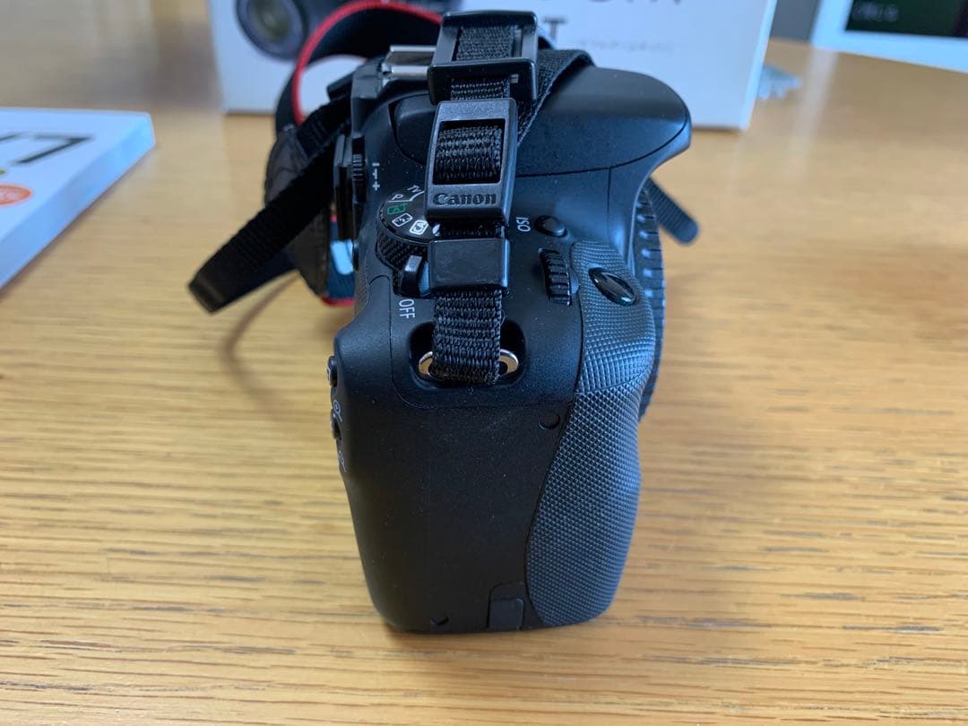 Canon EOS Kiss X7 レンズキット　備品全揃い　三脚、解説書つき