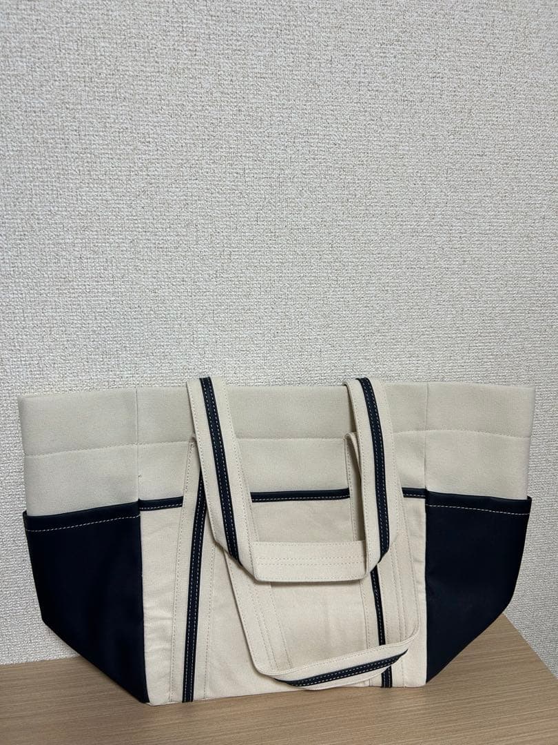 新品未使用　マザーズバッグ　vaniller 木馬モチーフ　ネイビー